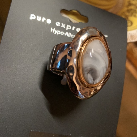 Mixed Metal Stretch Ring - Picture 2 of 6